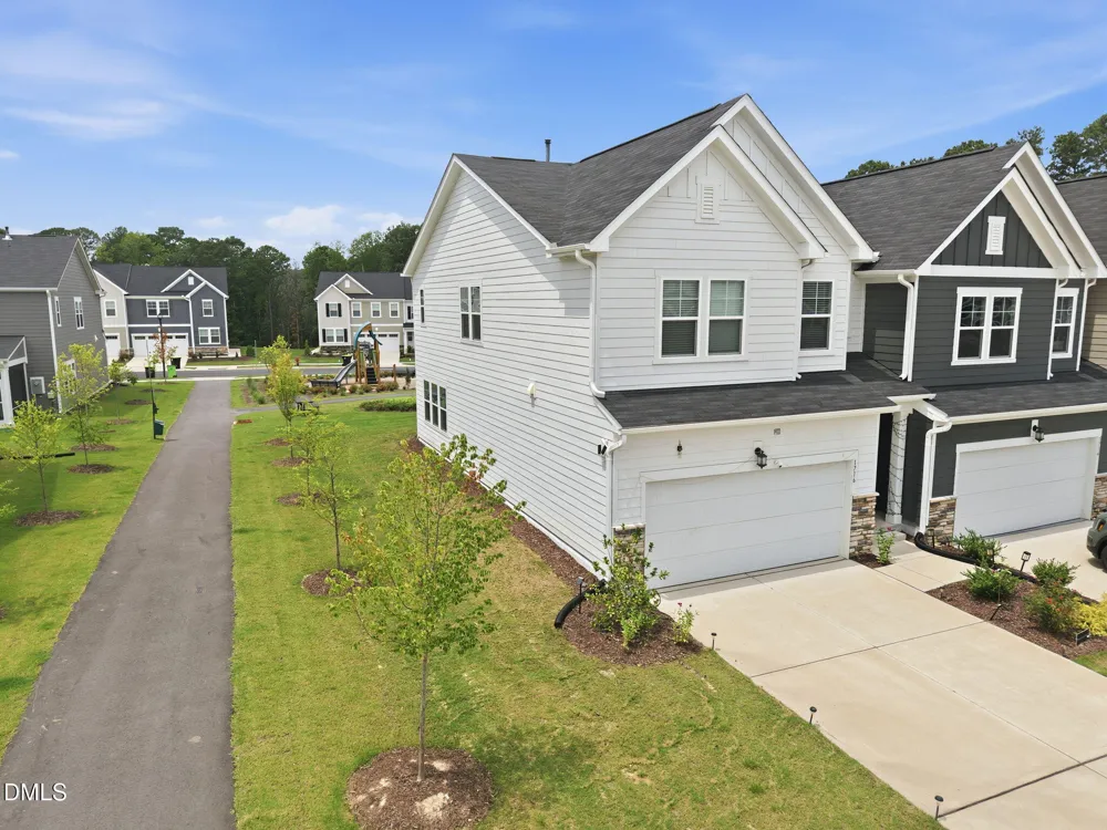 1716 Barrett Run Trail Apex, NC 27502