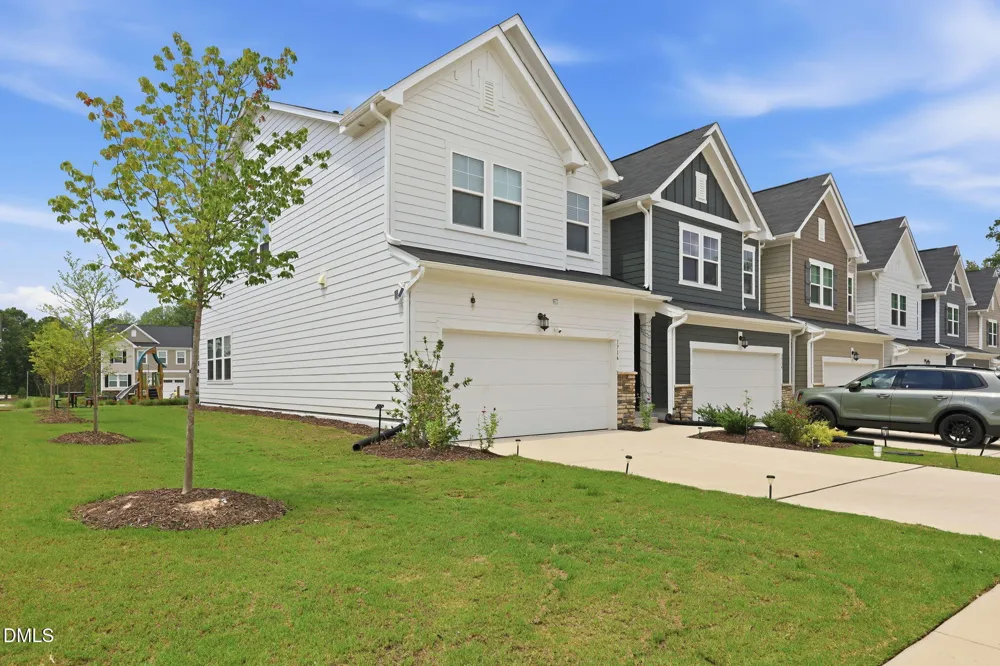1716 Barrett Run Trail Apex, NC 27502