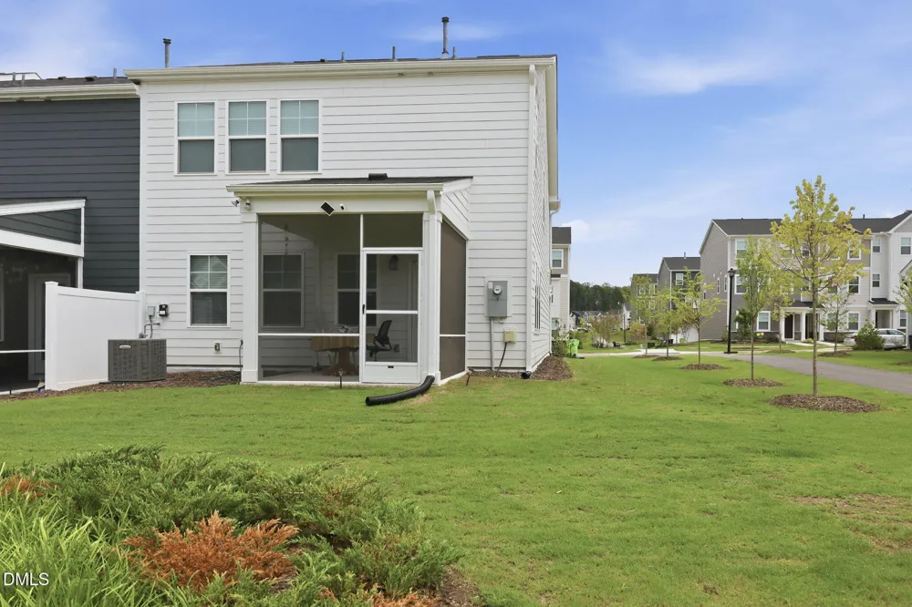 1716 Barrett Run Trail Apex, NC 27502