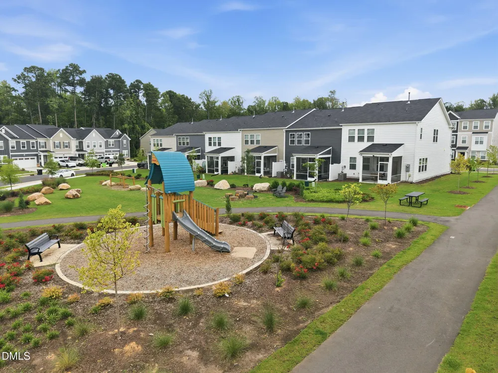 1716 Barrett Run Trail Apex, NC 27502