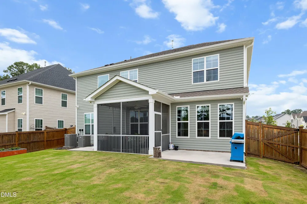 1012 Whispering Creek Court Knightdale, NC 27545