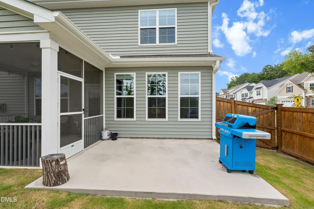 1012 Whispering Creek Court Knightdale, NC 27545