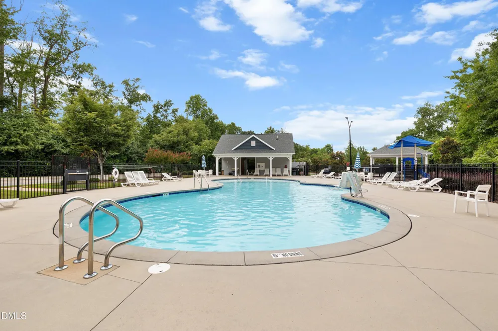 1012 Whispering Creek Court Knightdale, NC 27545