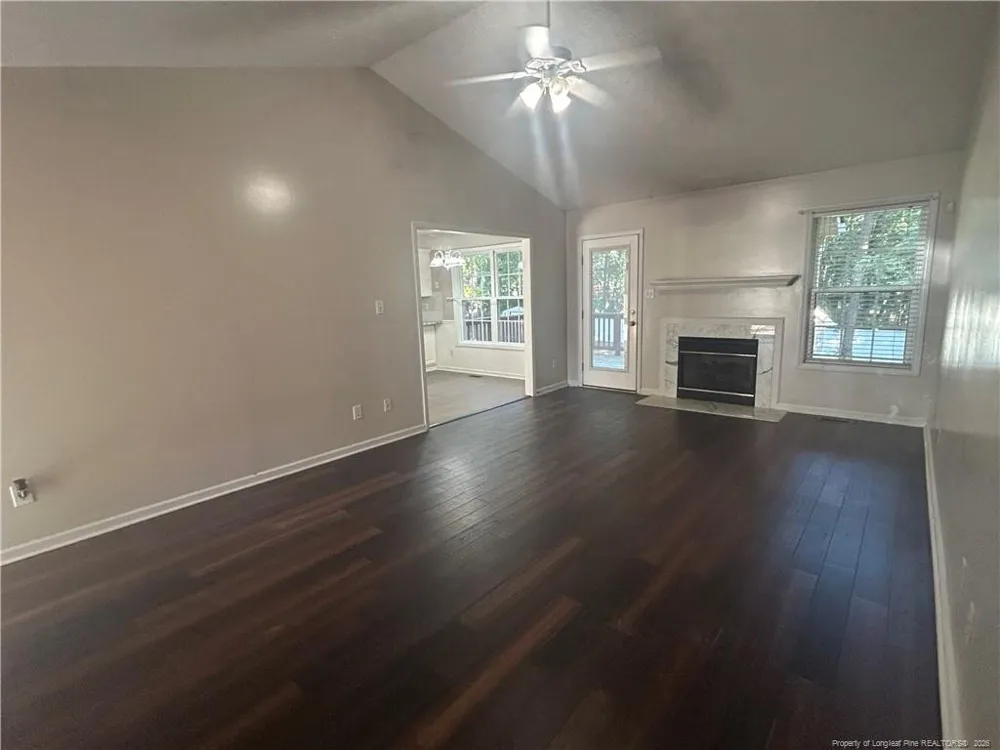 107 Jefferson Drive Raeford, NC 28376