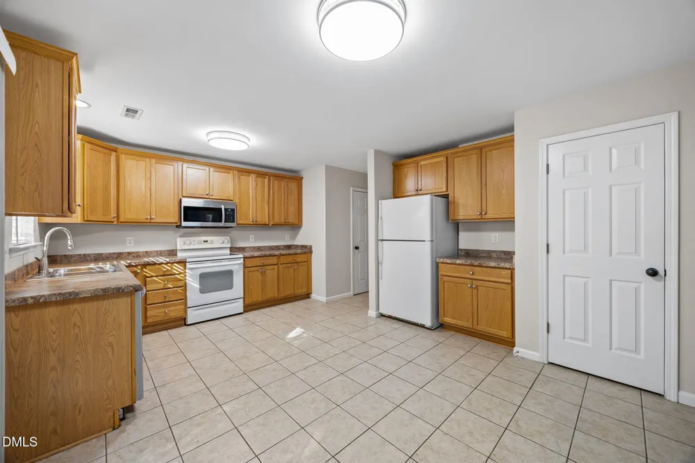 1327 Legacy Greene Avenue Wake Forest, NC 27587