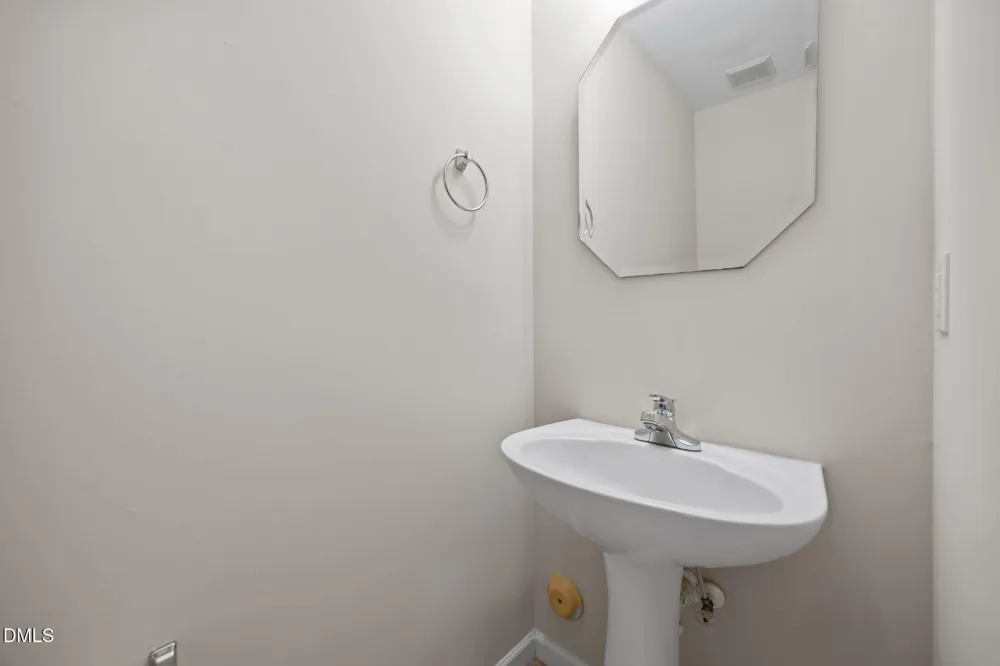 1327 Legacy Greene Avenue Wake Forest, NC 27587