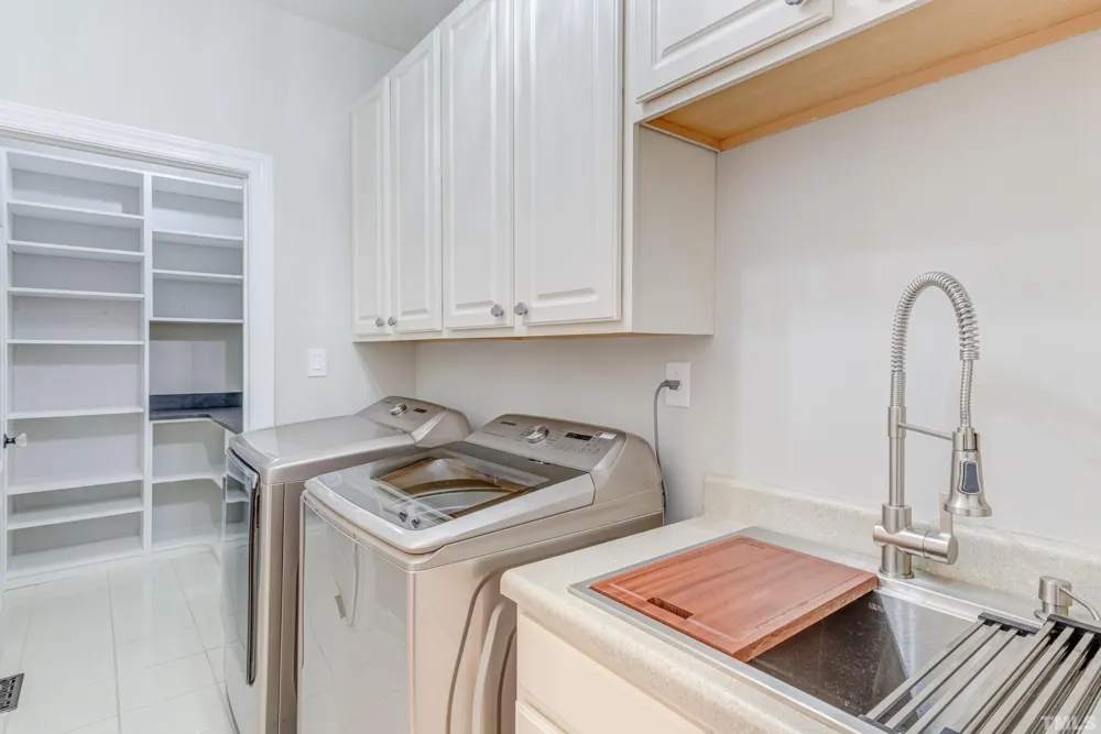 2041 Jadewood Drive Morrisville, NC 27560