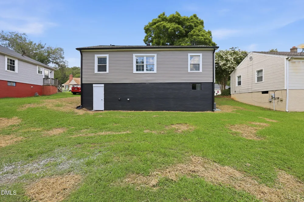 402 W Gilbreath Street Graham, NC 27253