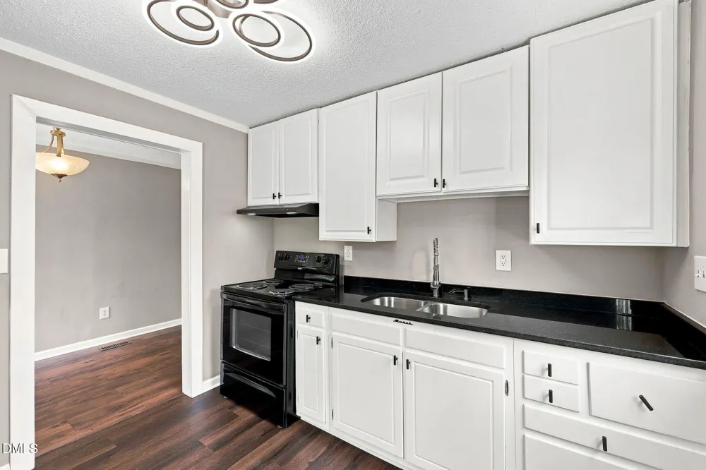 402 W Gilbreath Street Graham, NC 27253