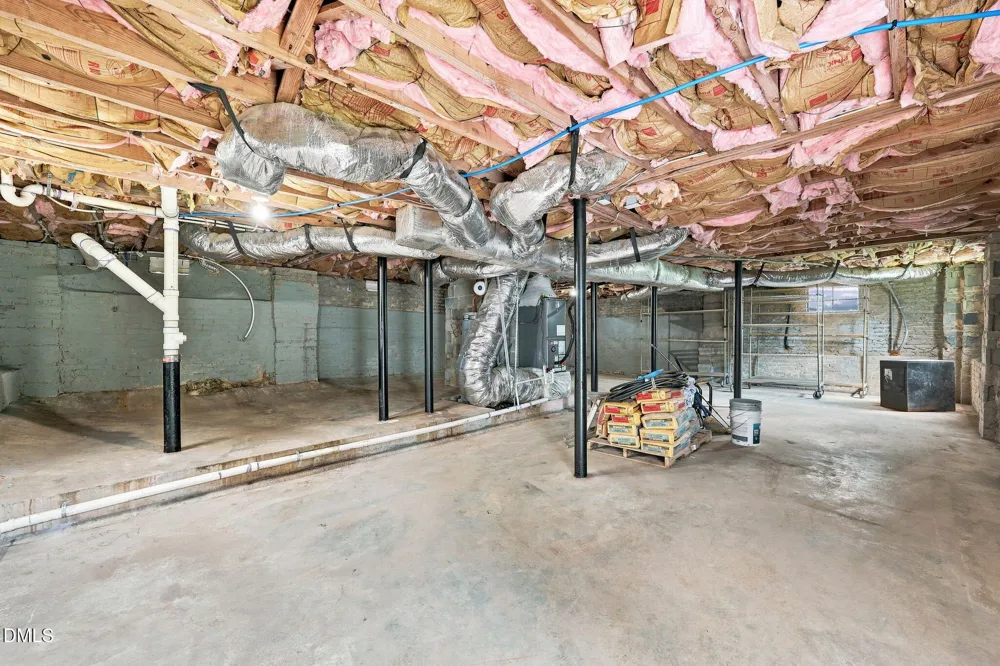 402 W Gilbreath Street Graham, NC 27253