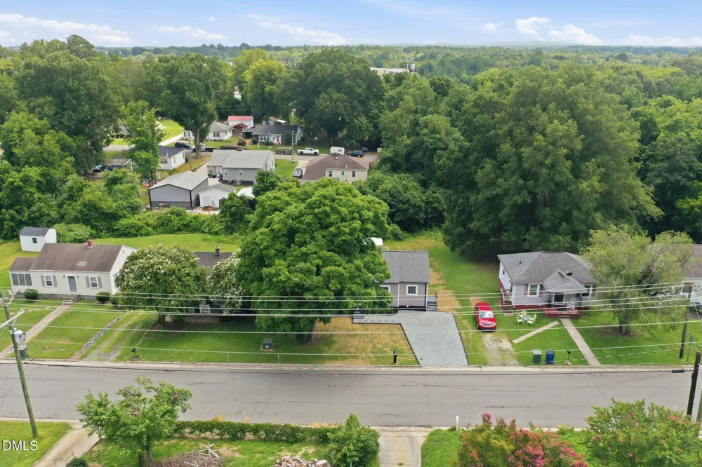 402 W Gilbreath Street Graham, NC 27253
