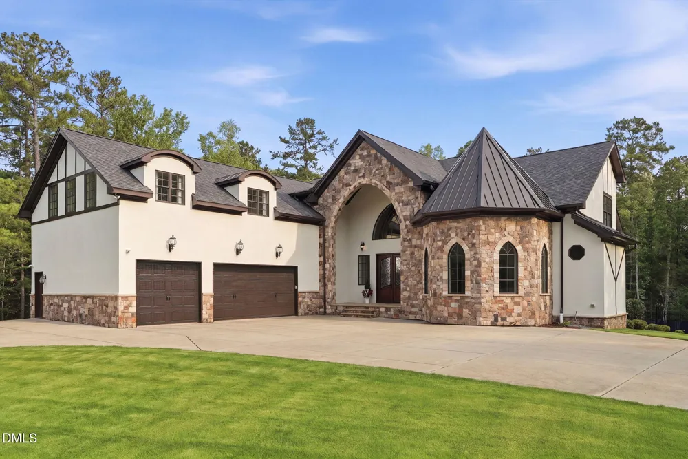 222 American Court Apex, NC 27523