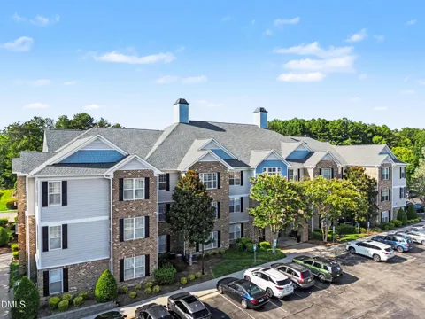 3810 Lunceston Way #301