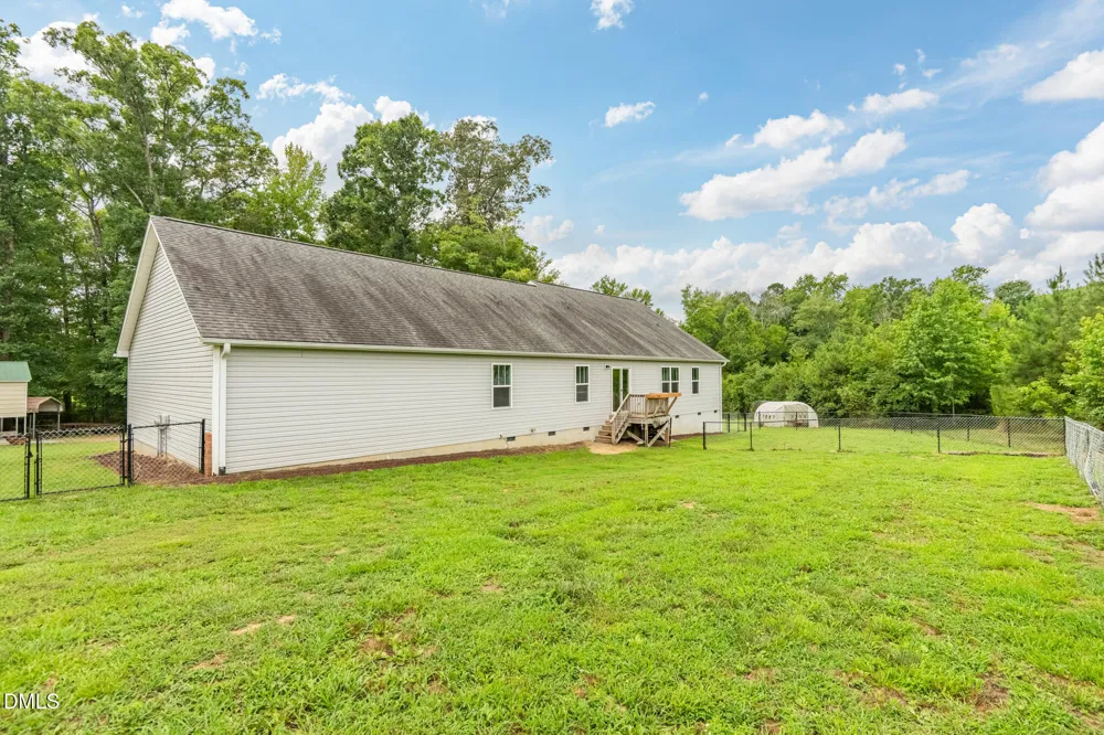 387 Hanks Chapel Road Pittsboro, NC 27312