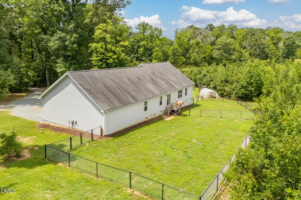 387 Hanks Chapel Road Pittsboro, NC 27312