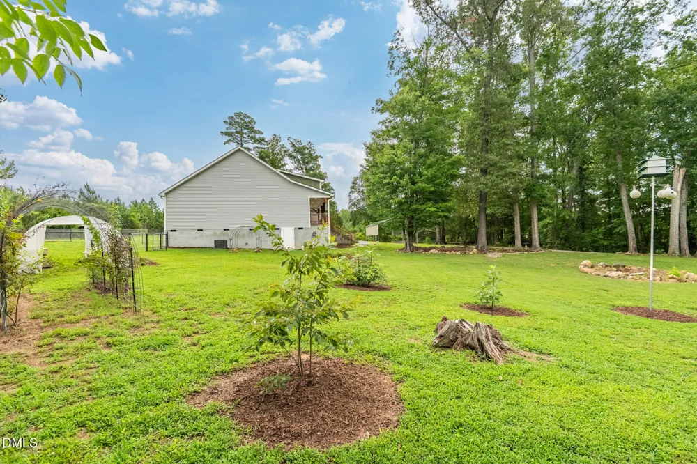 387 Hanks Chapel Road Pittsboro, NC 27312
