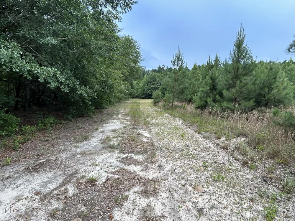 0000 Autrytown Road Elizabethtown, NC 28337