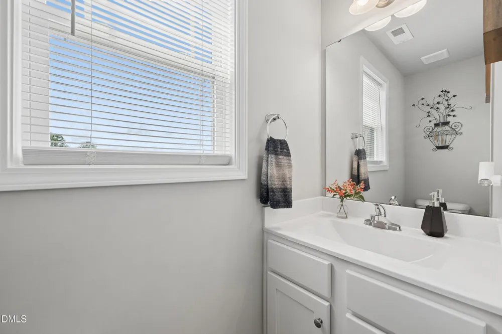 75 Falling Leaf Lane Benson, NC 27504