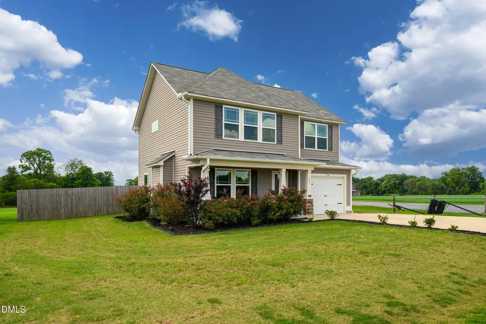 75 Falling Leaf Lane Benson, NC 27504