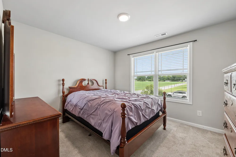 75 Falling Leaf Lane Benson, NC 27504