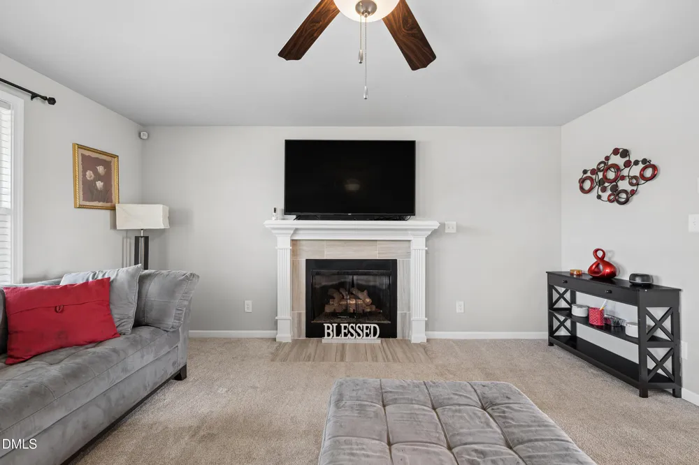 75 Falling Leaf Lane Benson, NC 27504