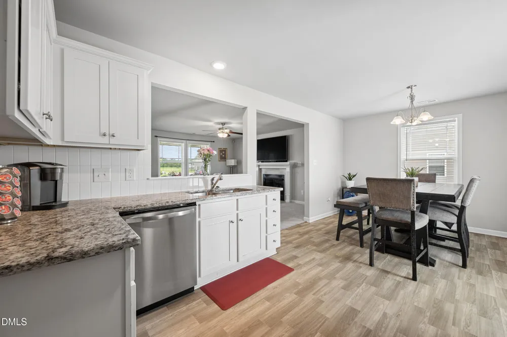 75 Falling Leaf Lane Benson, NC 27504