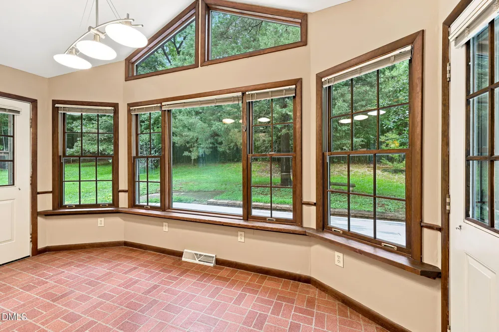 305 Plum Lane Chapel Hill, NC 27517