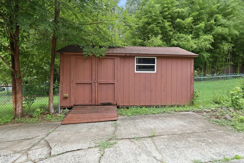 305 Plum Lane Chapel Hill, NC 27517