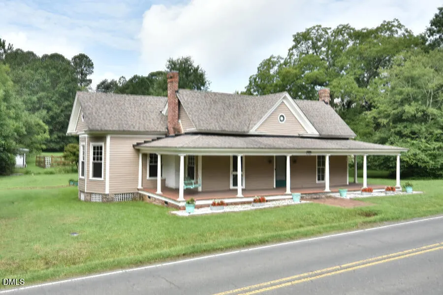 102 Creedmoor Road Stem, NC 27581
