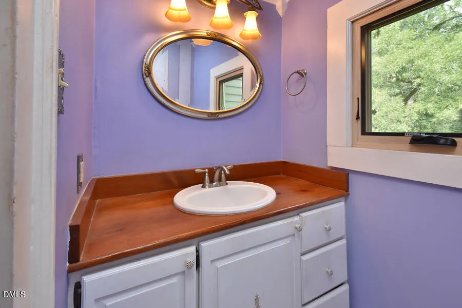 102 Creedmoor Road Stem, NC 27581