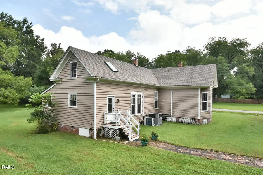 102 Creedmoor Road Stem, NC 27581