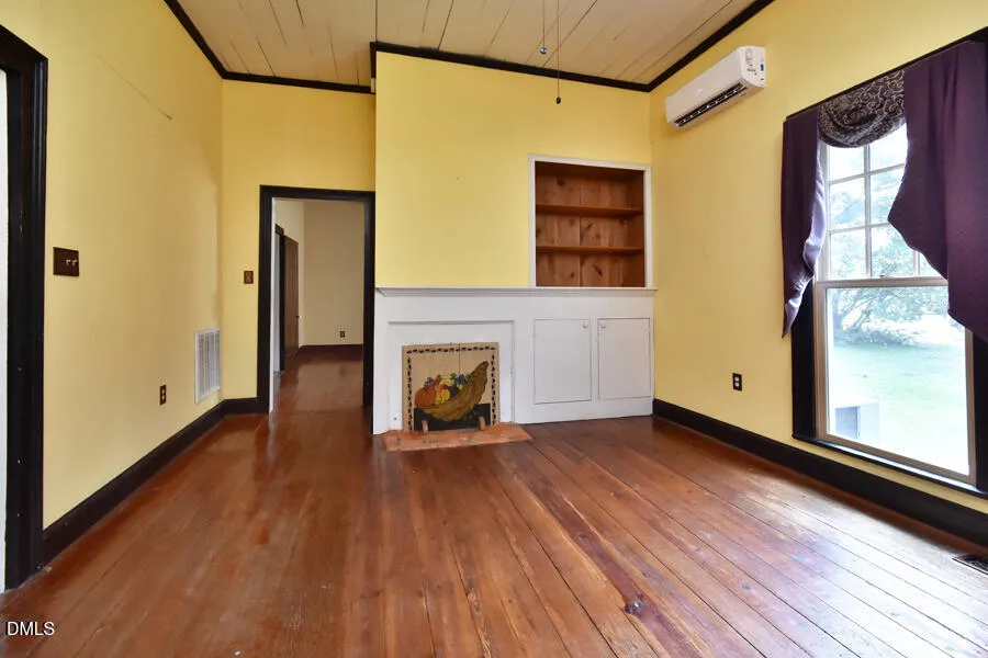 102 Creedmoor Road Stem, NC 27581