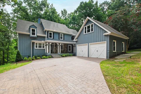 7036 Sirius Lane