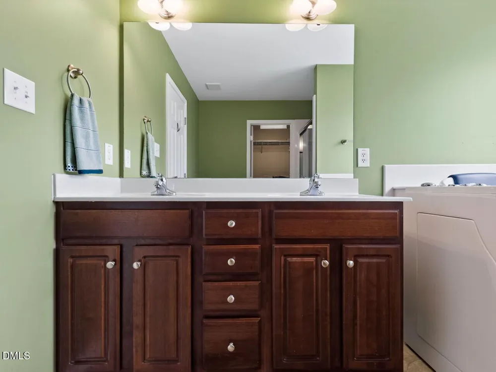 292 Middle Landing Drive Smithfield, NC 27577