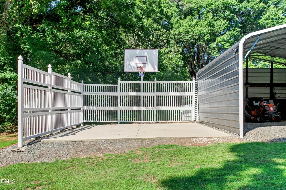 1111 Woodleigh Circle Reidsville, NC 27320