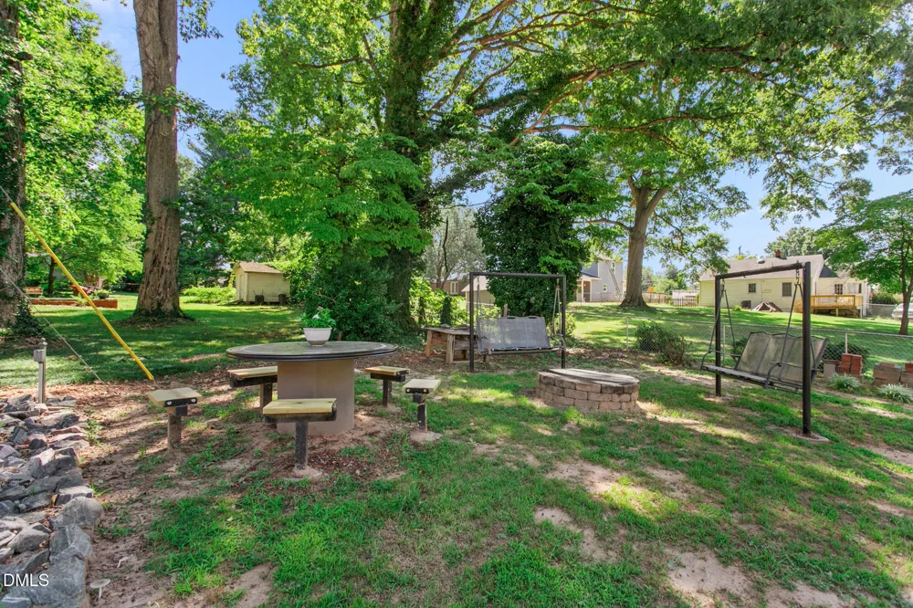 1111 Woodleigh Circle Reidsville, NC 27320
