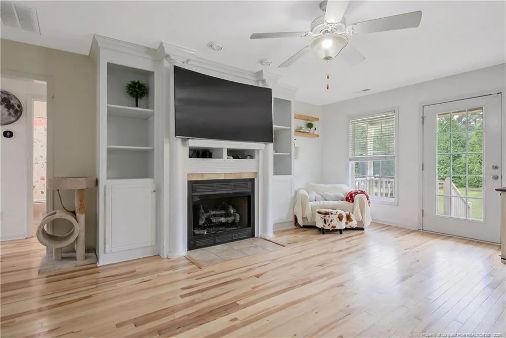 1906 Sunshine Court Hope Mills, NC 28348