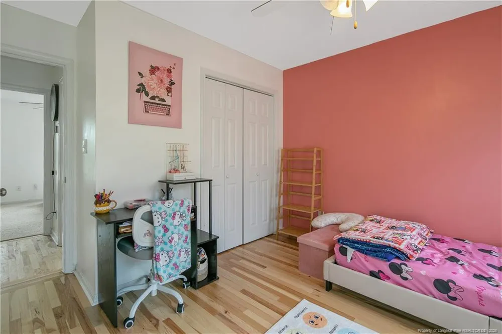 1906 Sunshine Court Hope Mills, NC 28348