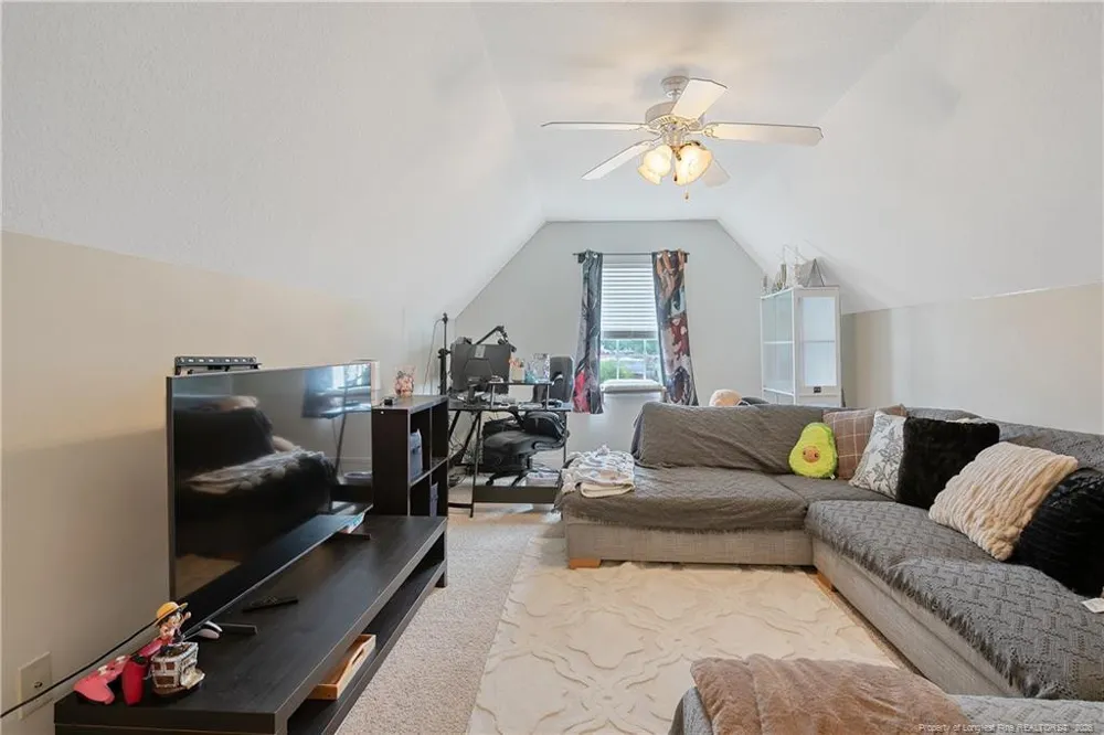 1906 Sunshine Court Hope Mills, NC 28348