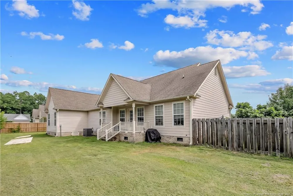 1906 Sunshine Court Hope Mills, NC 28348