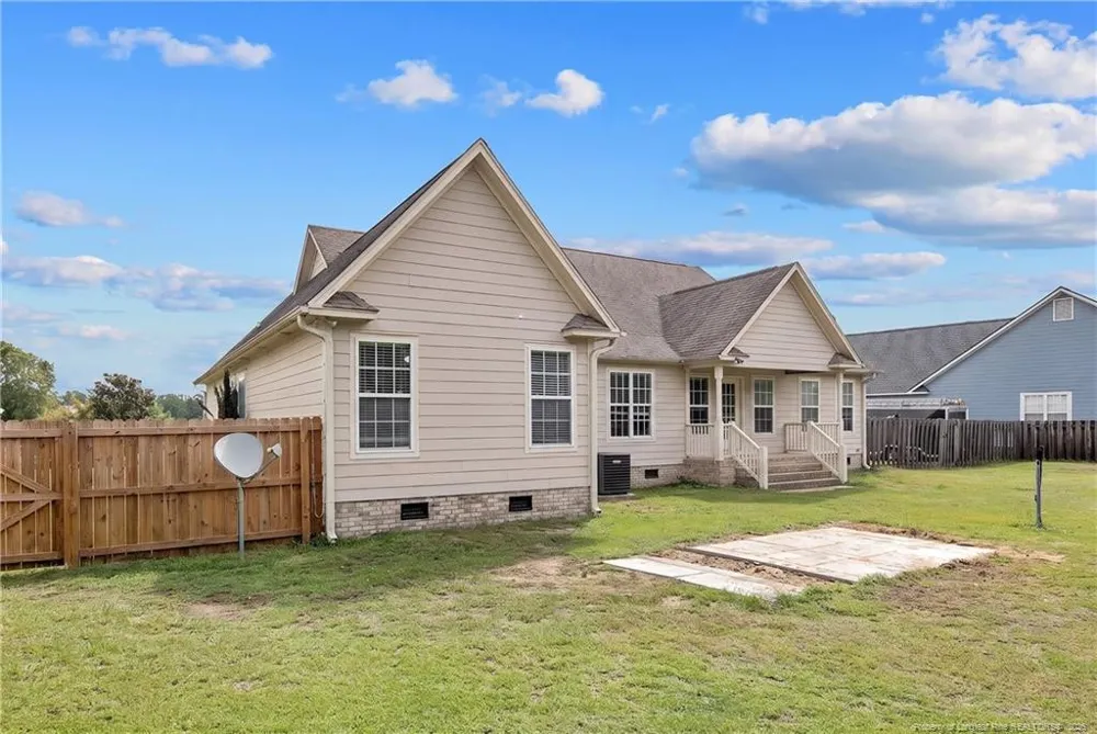 1906 Sunshine Court Hope Mills, NC 28348