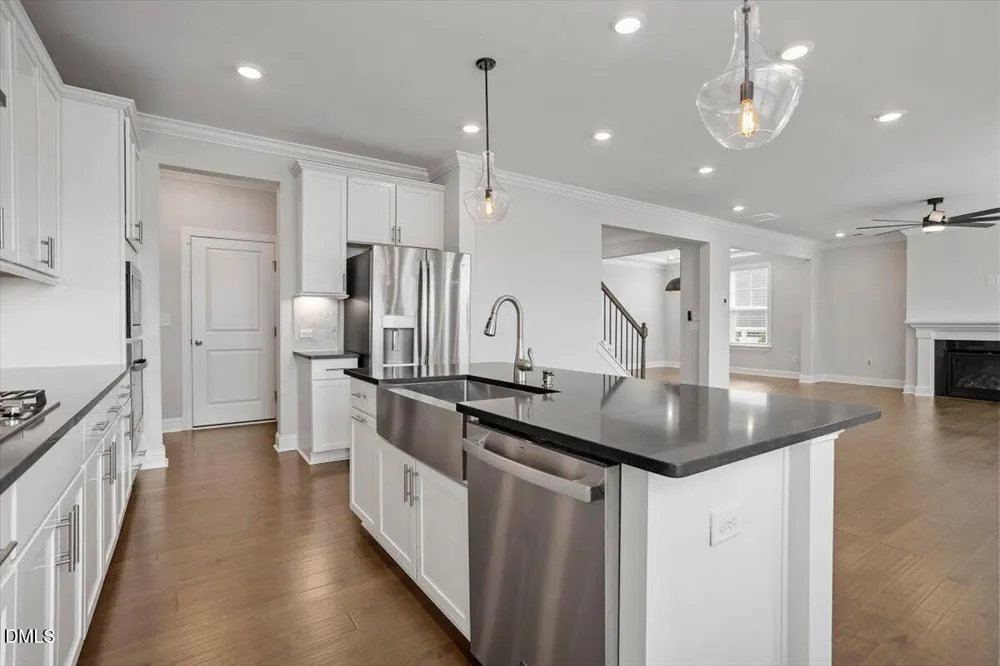 245 Crest Drive Chapel Hill, NC 27517