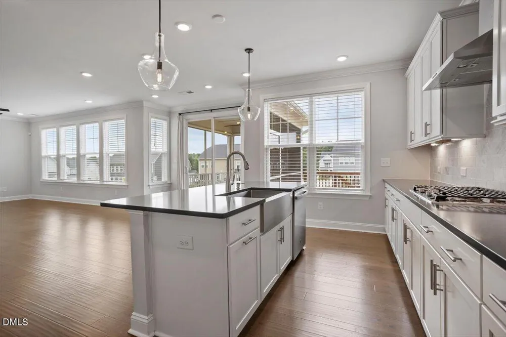 245 Crest Drive Chapel Hill, NC 27517