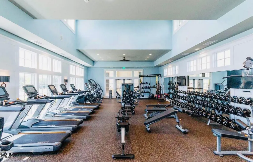 245 Crest Drive Chapel Hill, NC 27517