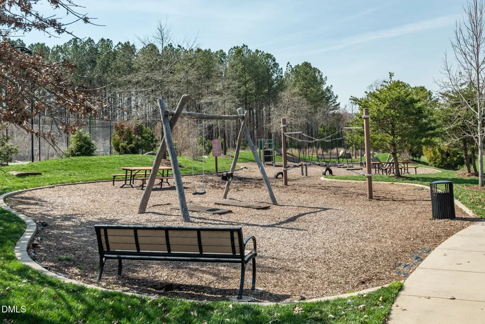 245 Crest Drive Chapel Hill, NC 27517