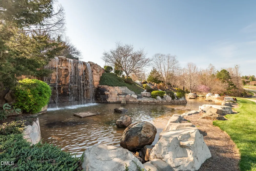 245 Crest Drive Chapel Hill, NC 27517