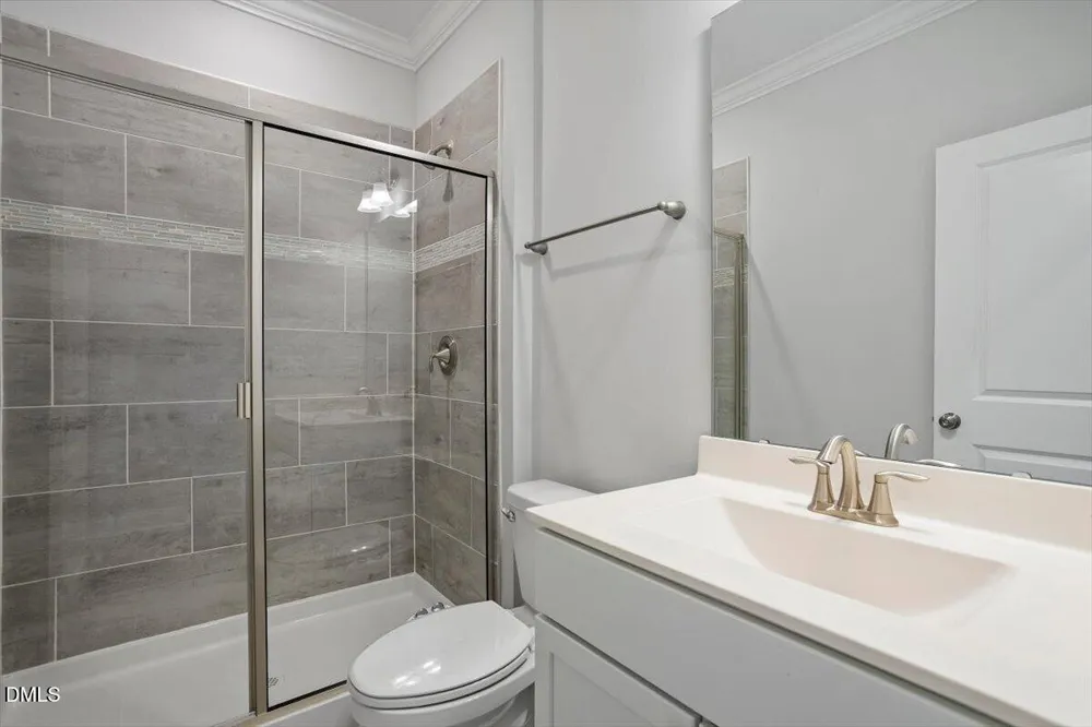245 Crest Drive Chapel Hill, NC 27517