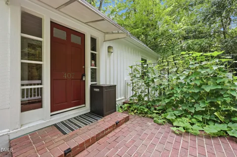 407 Coolidge Street #B