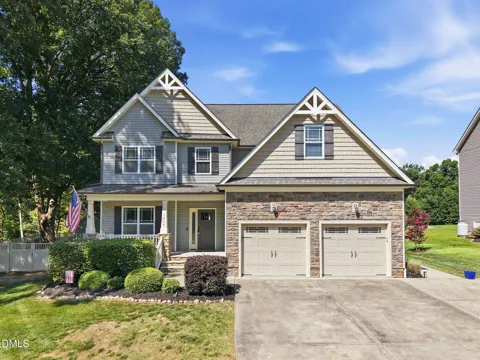 1015 Bluebell Lane