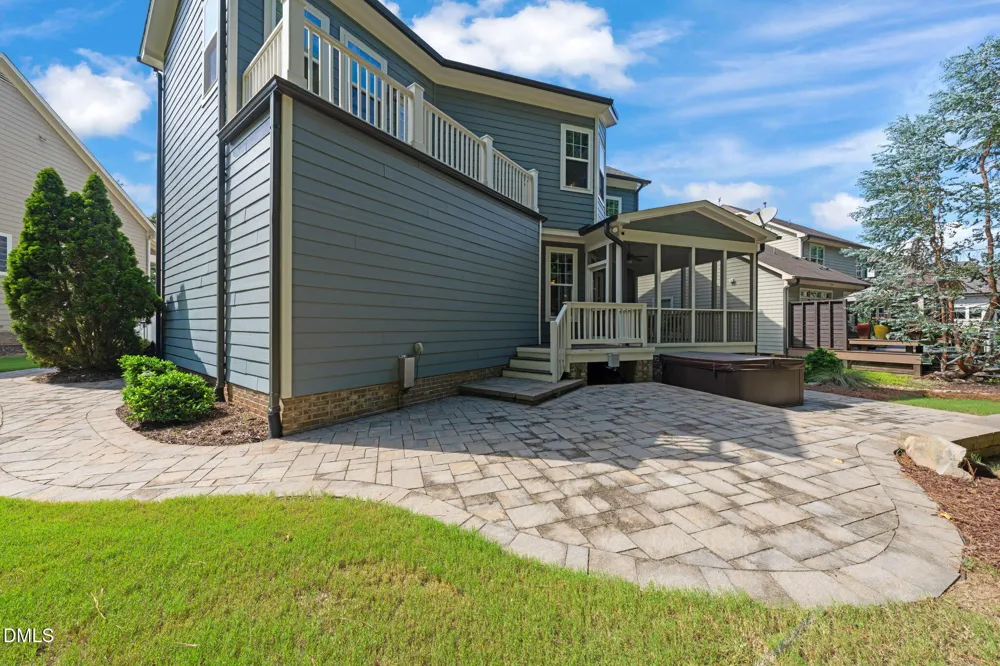 613 Morning Oaks Drive Holly Springs, NC 27540